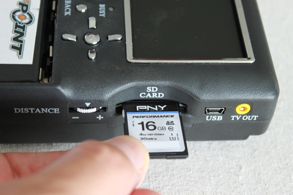 Spypoint HD 12 insertion carte mémoire